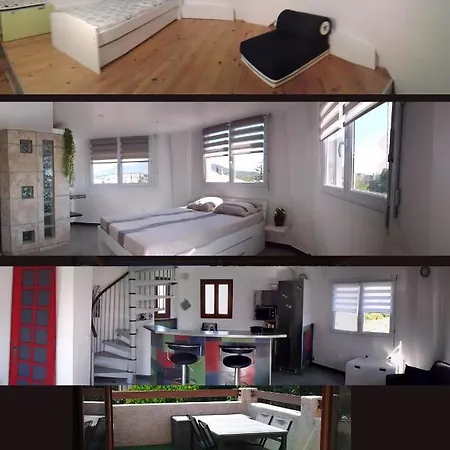 Holiday home Chateau D'eau Reamenage En Maison Ronde Proche De La Et Du Castellet